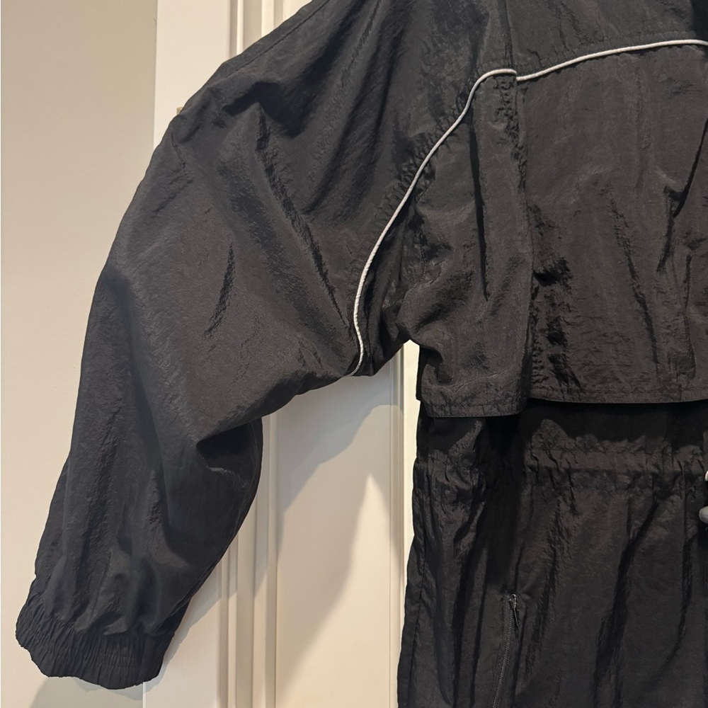 Reebok Black Windbreaker Jacket Size L Unisex Zip Front Outdoor - Picture 5 of 16